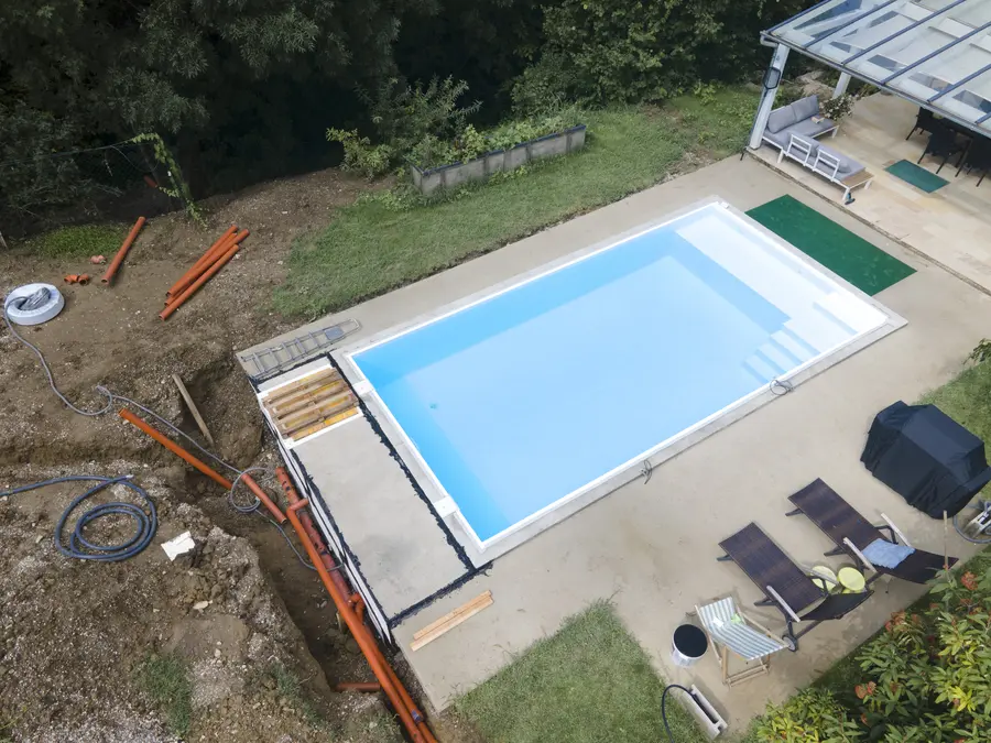 Features To Consider During Swimming Pool Design Fontana, CA Features To Consider During Swimming Pool Design Fontana, CA